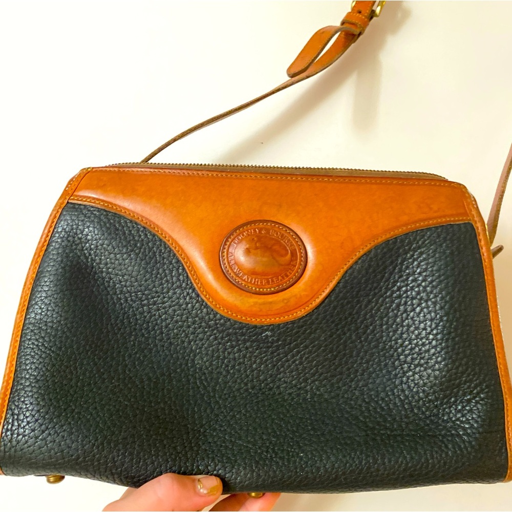 Dooney & Bourke vintage shoulder bag